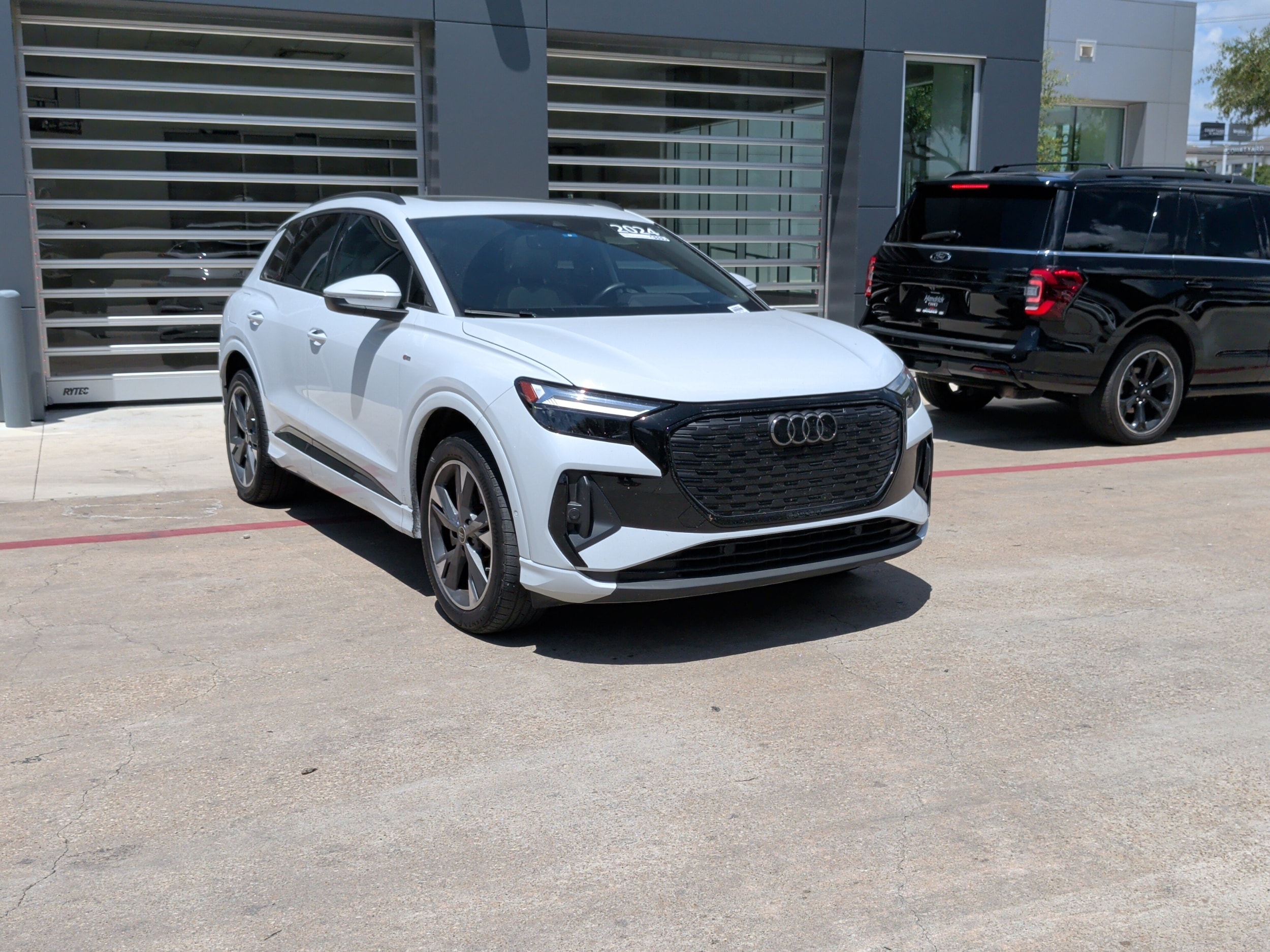 audi q4 e-tron 2024 WA1L2BFZ8RP017748 image audi q4 e-tron 2024 WA1L2BFZ8RP017748 image